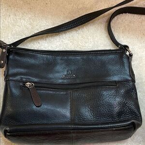 Stone Mountain Black Leather Crossbody Bag Classic Everyday Style